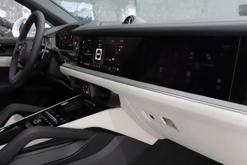 Porsche Cayenne din 2025 cu 90 km - oferta POR119180 - foto 6