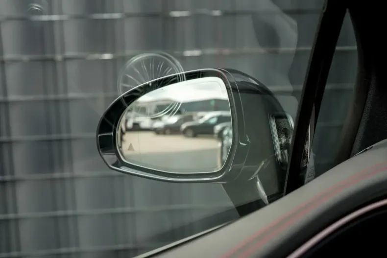 Mercedes-Benz EQS din 2023 cu 17.392 km - oferta MER119184 - foto 22