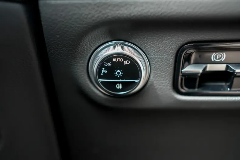 Mercedes-Benz EQS din 2023 cu 17.392 km - oferta MER119184 - foto 26