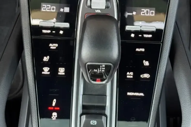 Porsche Cayenne din 2021 cu 89.900 km - oferta POR119198 - foto 18