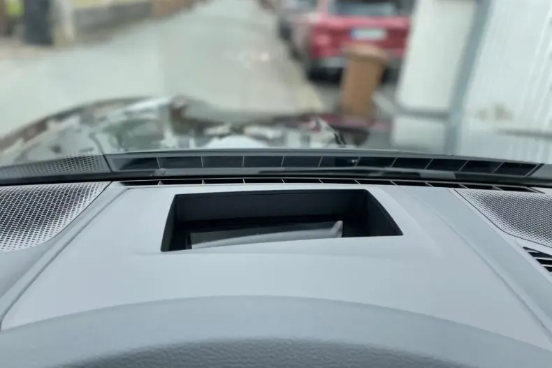 Porsche Cayenne din 2025 cu 30 km - oferta POR119199 - foto 9