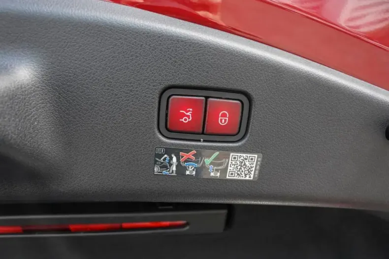 Mercedes-Benz CLE 450 din 2024 cu 30.000 km - oferta MER119207 - foto 17