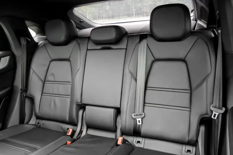 Porsche Cayenne din 2024 cu 5.470 km - oferta POR119216 - foto 5