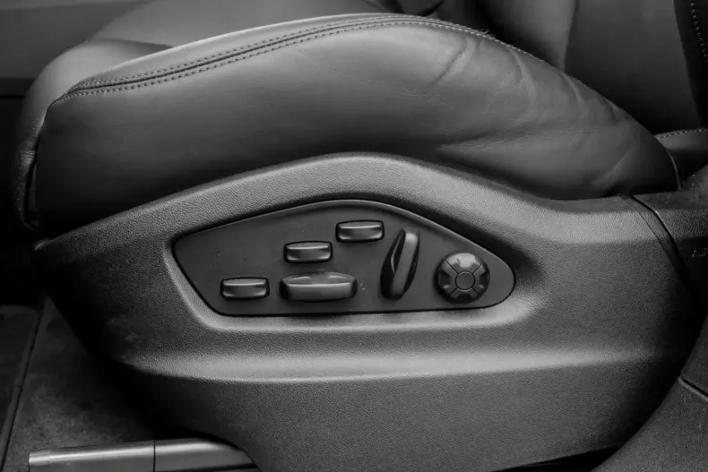 Porsche Cayenne din 2024 cu 5.470 km - oferta POR119216 - foto 6