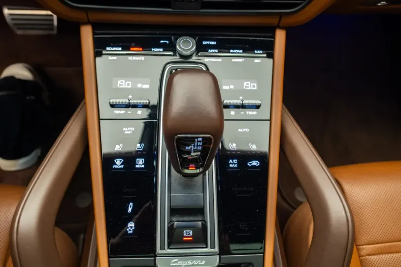 Porsche Cayenne din 2022 cu 24.900 km - oferta POR119222 - foto 12