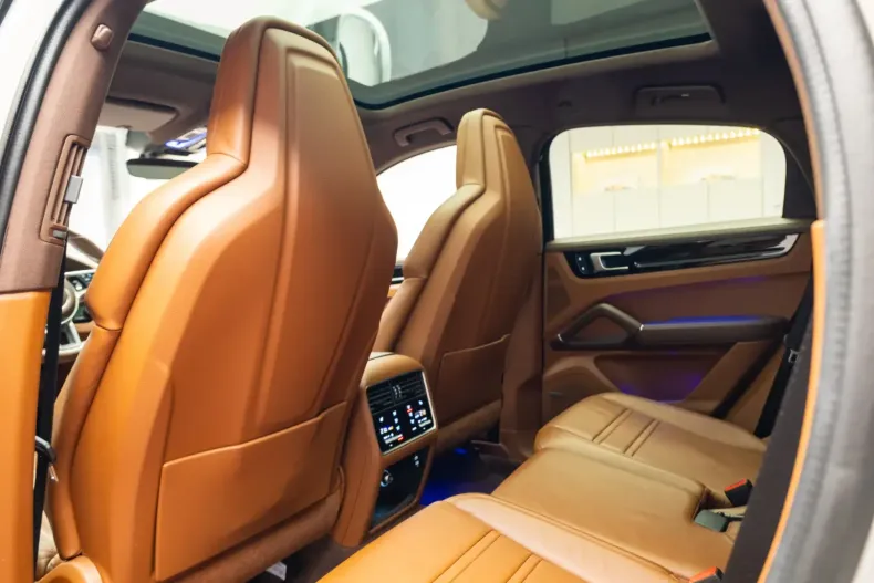 Porsche Cayenne din 2022 cu 24.900 km - oferta POR119222 - foto 23