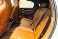 Porsche Cayenne din 2022 cu 24.900 km - oferta POR119222 - foto 24