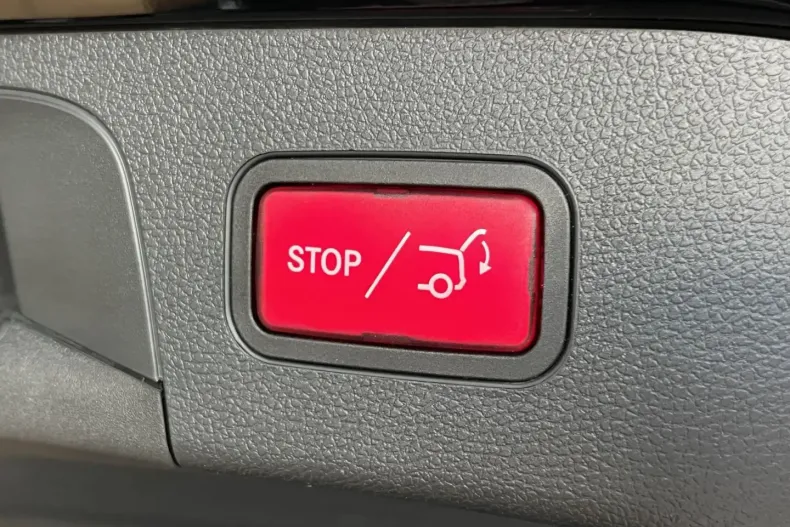 Mercedes-Benz EQC din 2021 cu 86.777 km - oferta MER119226 - foto 7