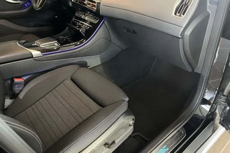 Mercedes-Benz EQC din 2021 cu 86.777 km - oferta MER119226 - foto 17