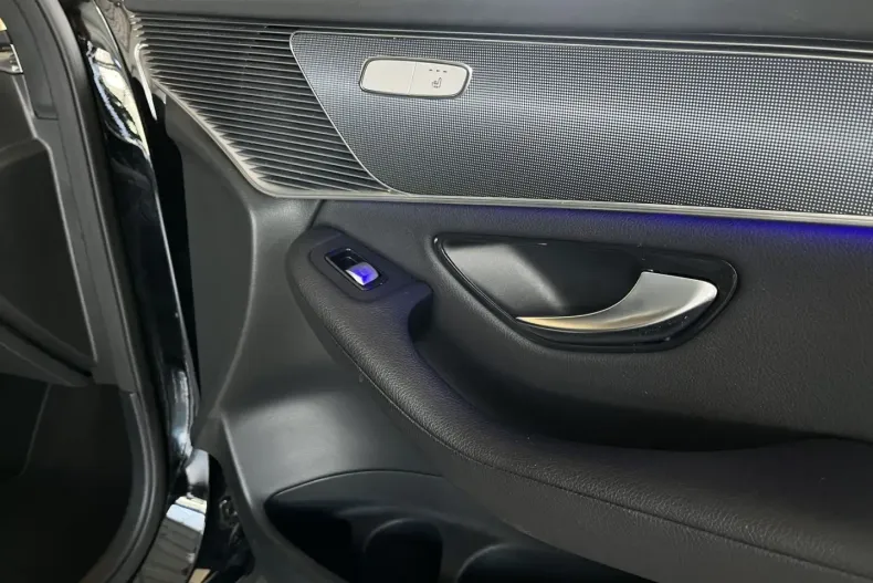 Mercedes-Benz EQC din 2021 cu 86.777 km - oferta MER119226 - foto 19