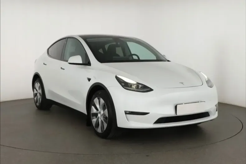 Tesla Model Y din 2023 cu 21.136 km - oferta TES119227 - foto 1