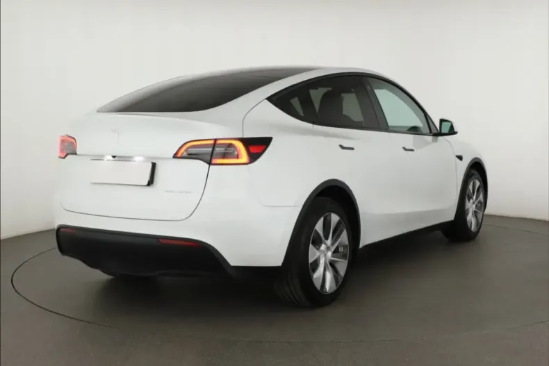 Tesla Model Y din 2023 cu 21.136 km - oferta TES119227 - foto 5