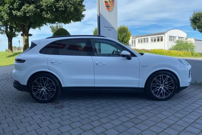 Porsche Cayenne din 2024 cu 23.900 km - oferta POR119228 - foto 7