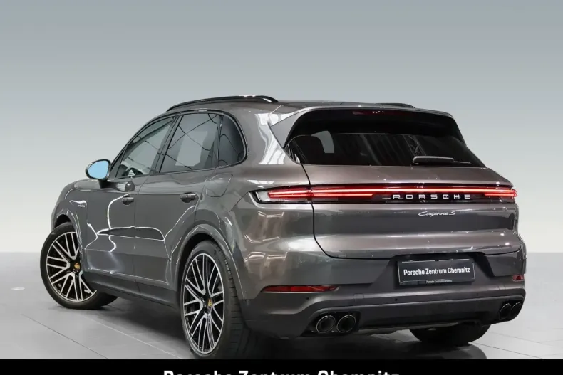 Porsche Cayenne din 2024 cu 20.400 km - oferta POR119230 - foto 4