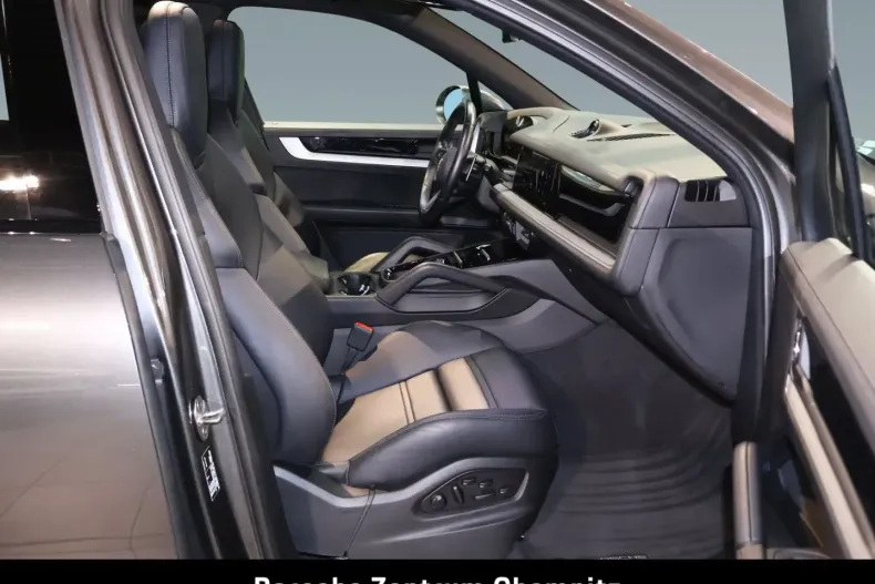 Porsche Cayenne din 2024 cu 20.400 km - oferta POR119230 - foto 13