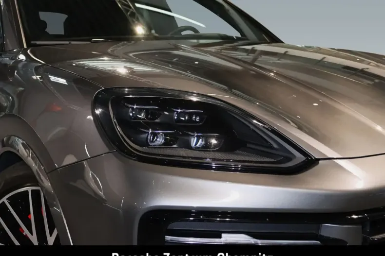 Porsche Cayenne din 2024 cu 20.400 km - oferta POR119230 - foto 31