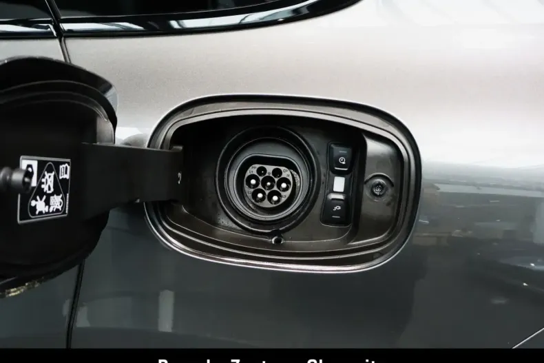 Porsche Cayenne din 2024 cu 20.400 km - oferta POR119230 - foto 37