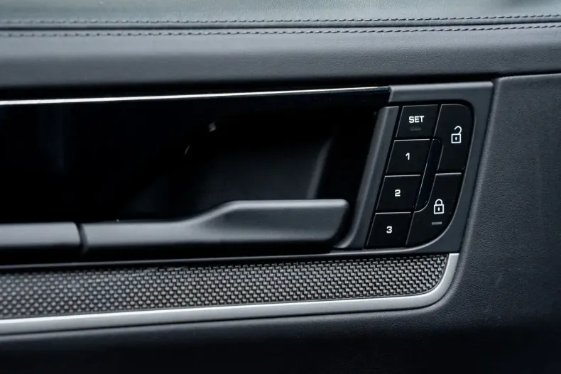 Porsche Cayenne din 2024 cu 33.016 km - oferta POR119241 - foto 28