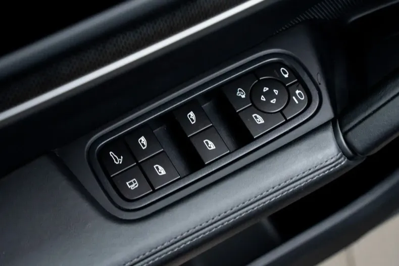 Porsche Cayenne din 2024 cu 33.016 km - oferta POR119241 - foto 29