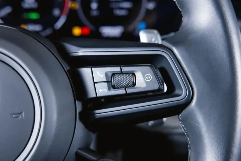 Porsche Cayenne din 2024 cu 19.690 km - oferta POR119246 - foto 32