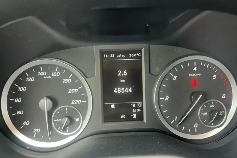 Mercedes-Benz Vito din 2024 cu 48.600 km - oferta MER119252 - foto 14