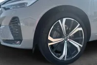 Volvo XC60 din 2023 cu 42.911 km - oferta VOL119268 - foto 4