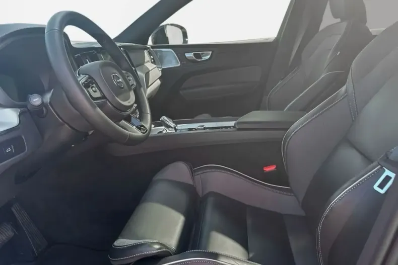 Volvo XC60 din 2023 cu 42.911 km - oferta VOL119268 - foto 6