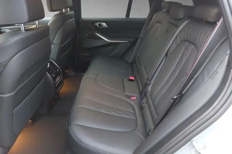 BMW X5 din 2025 cu 5 km - oferta BMW119277 - foto 4