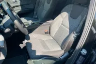 Volvo XC60 din 2023 cu 45.958 km - oferta VOL119280 - foto 8