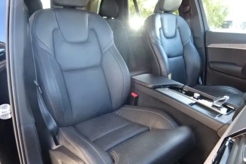 Volvo XC90 din 2024 cu 25.770 km - oferta VOL119282 - foto 9