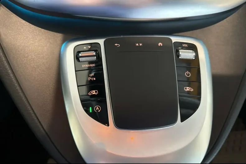 Mercedes-Benz V 300 din 2023 cu 48.385 km - oferta MER119283 - foto 9