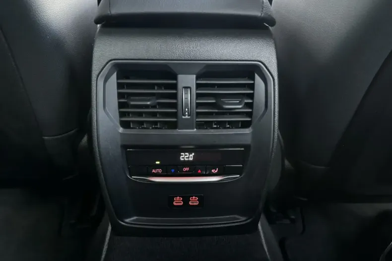 BMW 330 din 2024 cu 21.889 km - oferta BMW119288 - foto 24