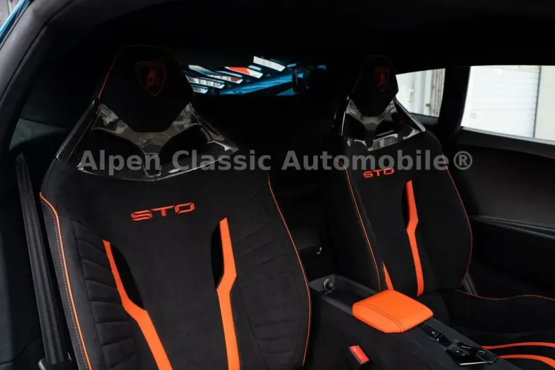 Lamborghini Huracán din 2022 cu 1.390 km - oferta LAM119321 - foto 4