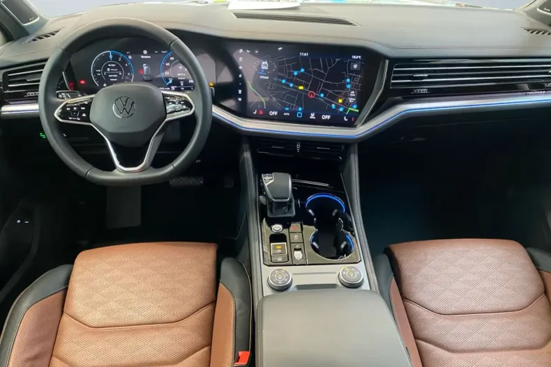 Volkswagen Touareg din 2024 cu 8.914 km - oferta VOL119322 - foto 8