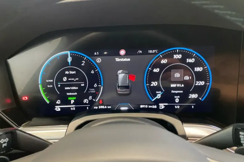 Volkswagen Touareg din 2024 cu 8.914 km - oferta VOL119322 - foto 12