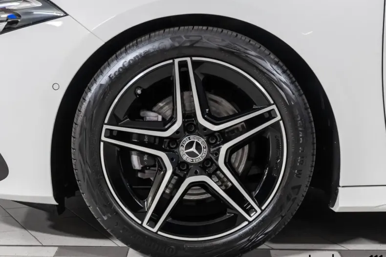 Mercedes-Benz A 180 din 2023 cu 15.592 km - oferta MER119332 - foto 7