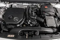 Mercedes-Benz A 180 din 2023 cu 15.592 km - oferta MER119332 - foto 8