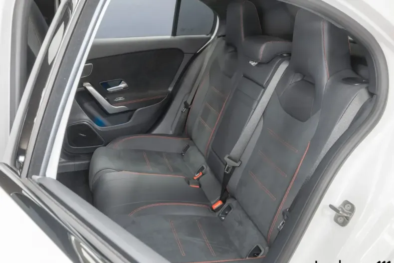 Mercedes-Benz A 180 din 2023 cu 15.592 km - oferta MER119332 - foto 12