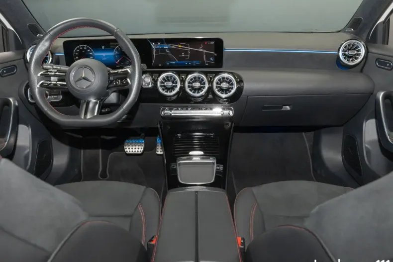 Mercedes-Benz A 180 din 2023 cu 15.592 km - oferta MER119332 - foto 16