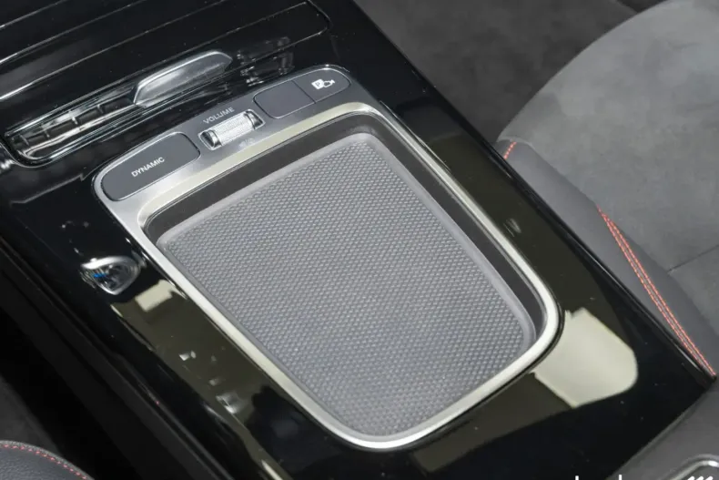 Mercedes-Benz A 180 din 2023 cu 15.592 km - oferta MER119332 - foto 21