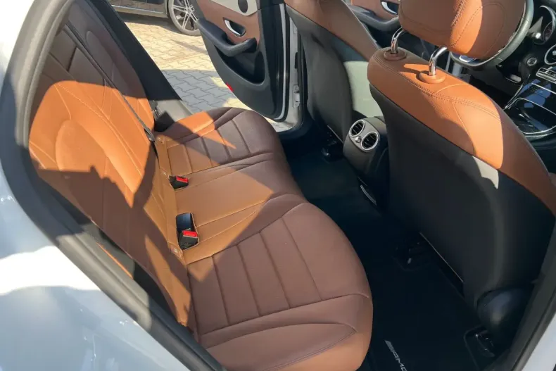 Mercedes-Benz GLC 220 din 2020 cu 73.207 km - oferta MER119336 - foto 16