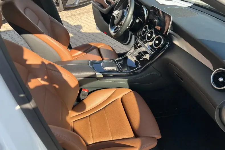 Mercedes-Benz GLC 220 din 2020 cu 73.207 km - oferta MER119336 - foto 22