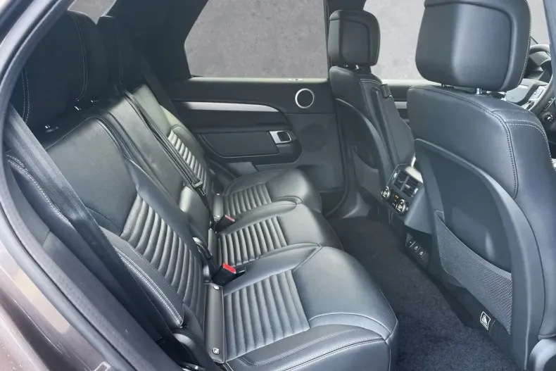 Land Rover Discovery din 2024 cu 15.528 km - oferta LAN119346 - foto 5