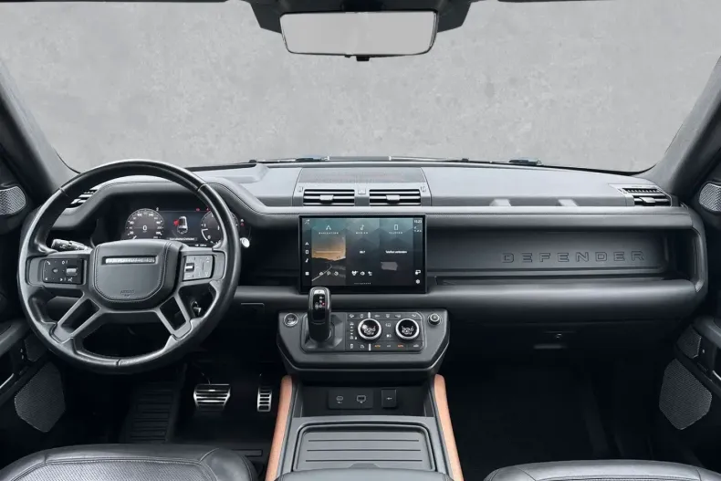 Land Rover Defender din 2023 cu 44.848 km - oferta LAN119349 - foto 4