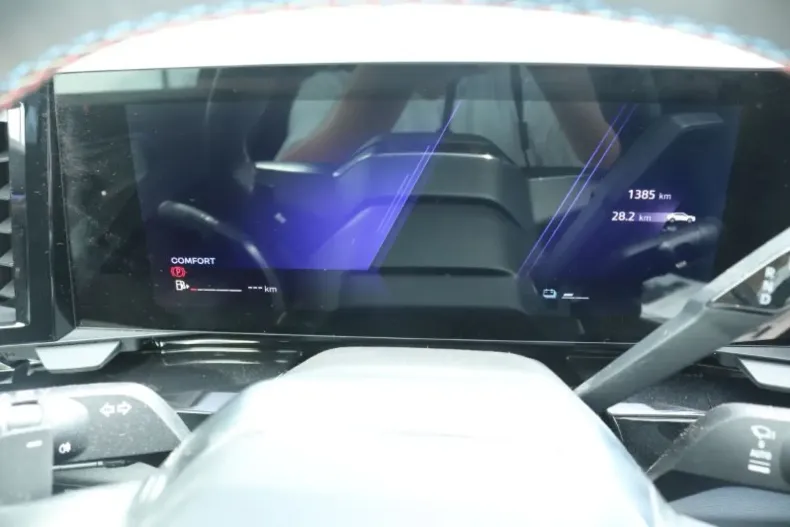 Renault Rafale din 2025 cu 1.385 km - oferta REN119351 - foto 11