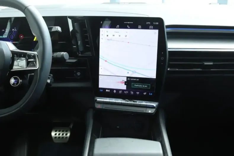 Renault Rafale din 2025 cu 1.385 km - oferta REN119351 - foto 15