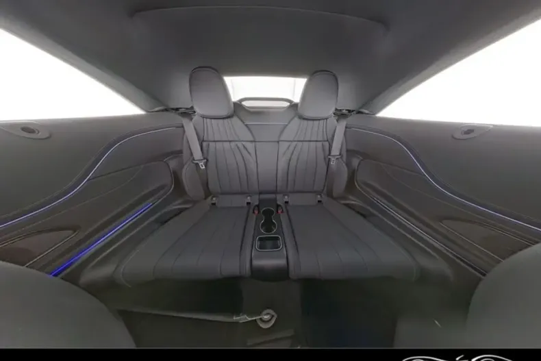 Mercedes-Benz CLE 300 din 2024 cu 15.350 km - oferta MER119354 - foto 8