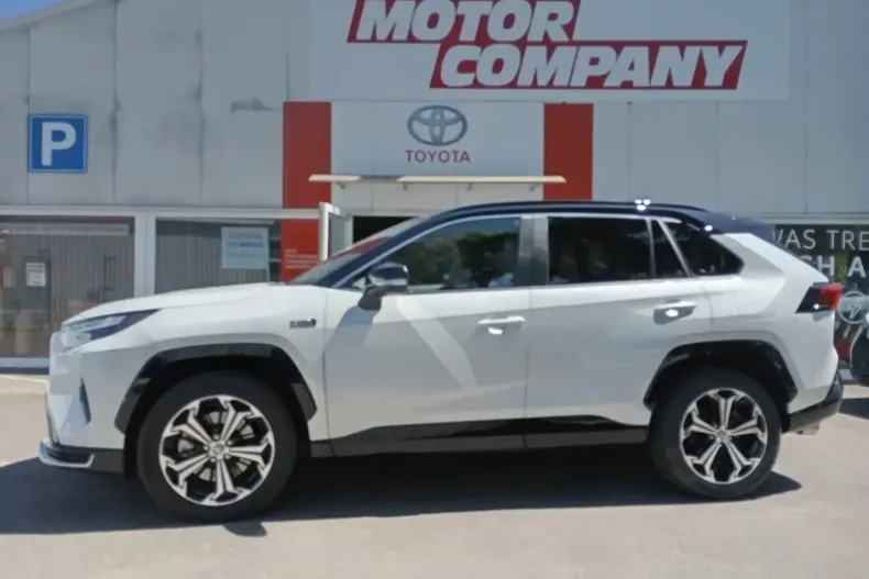 Toyota RAV4 din 2024 cu 9.010 km - oferta TOY119355 - foto 8