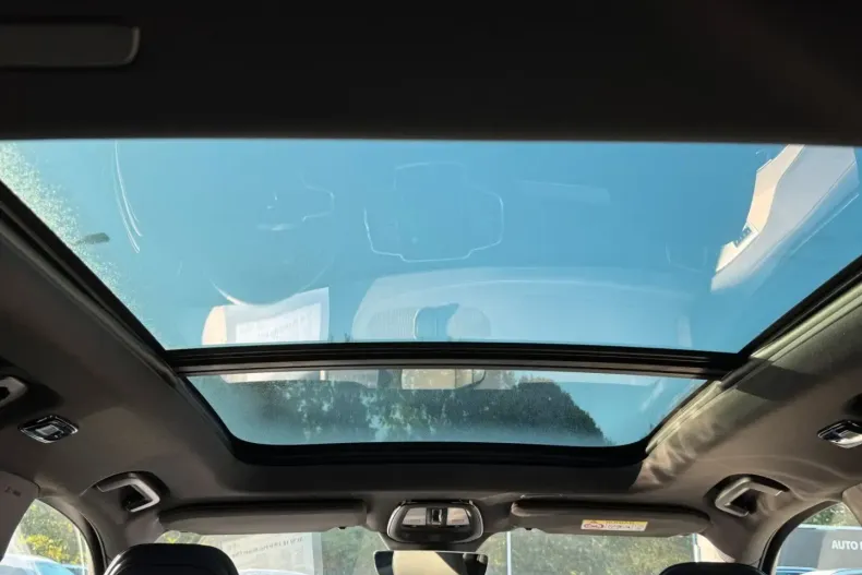 Volvo XC90 din 2024 cu 25.000 km - oferta VOL119357 - foto 12