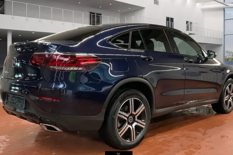 Mercedes-Benz GLC 300 din 2022 cu 96.411 km - oferta MER119366 - foto 4